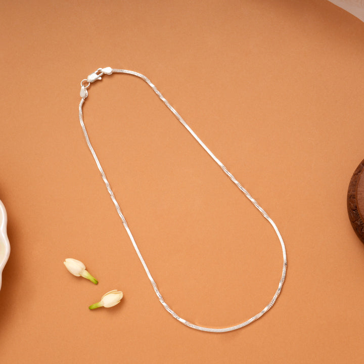 Elegant Twisted Silver Men’s Chain