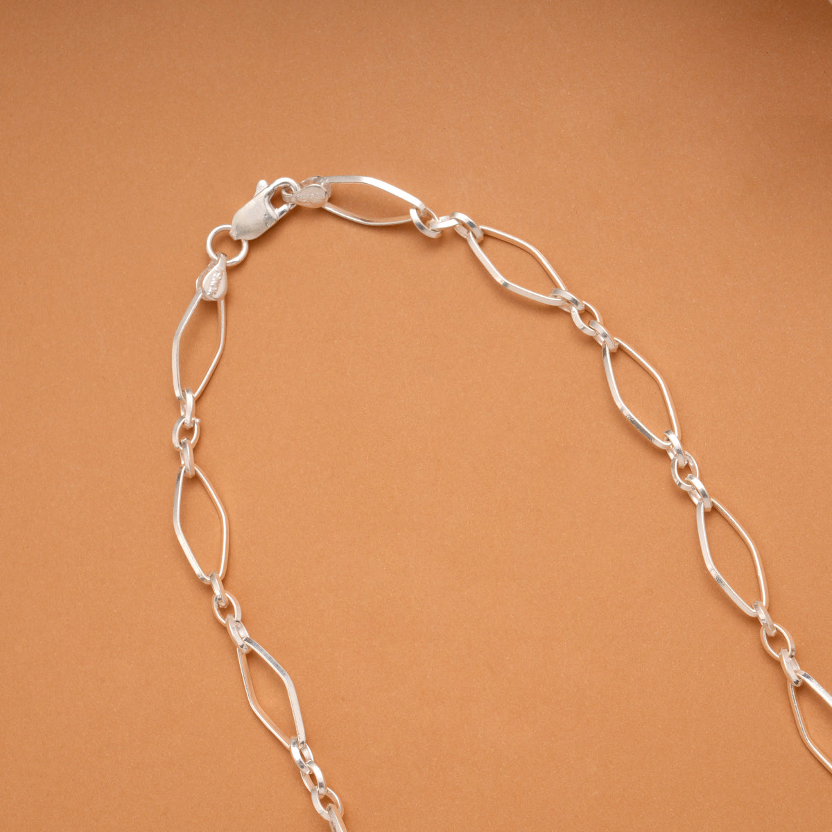 Delicate Link Pattern Silver Men’s Chain