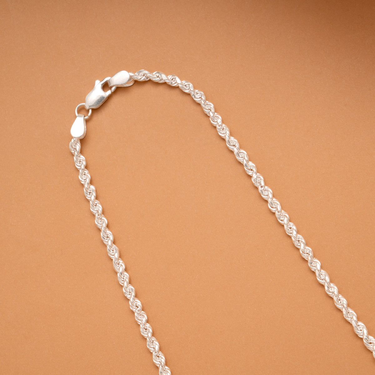 Sleek Silver Twisted Rope Chain