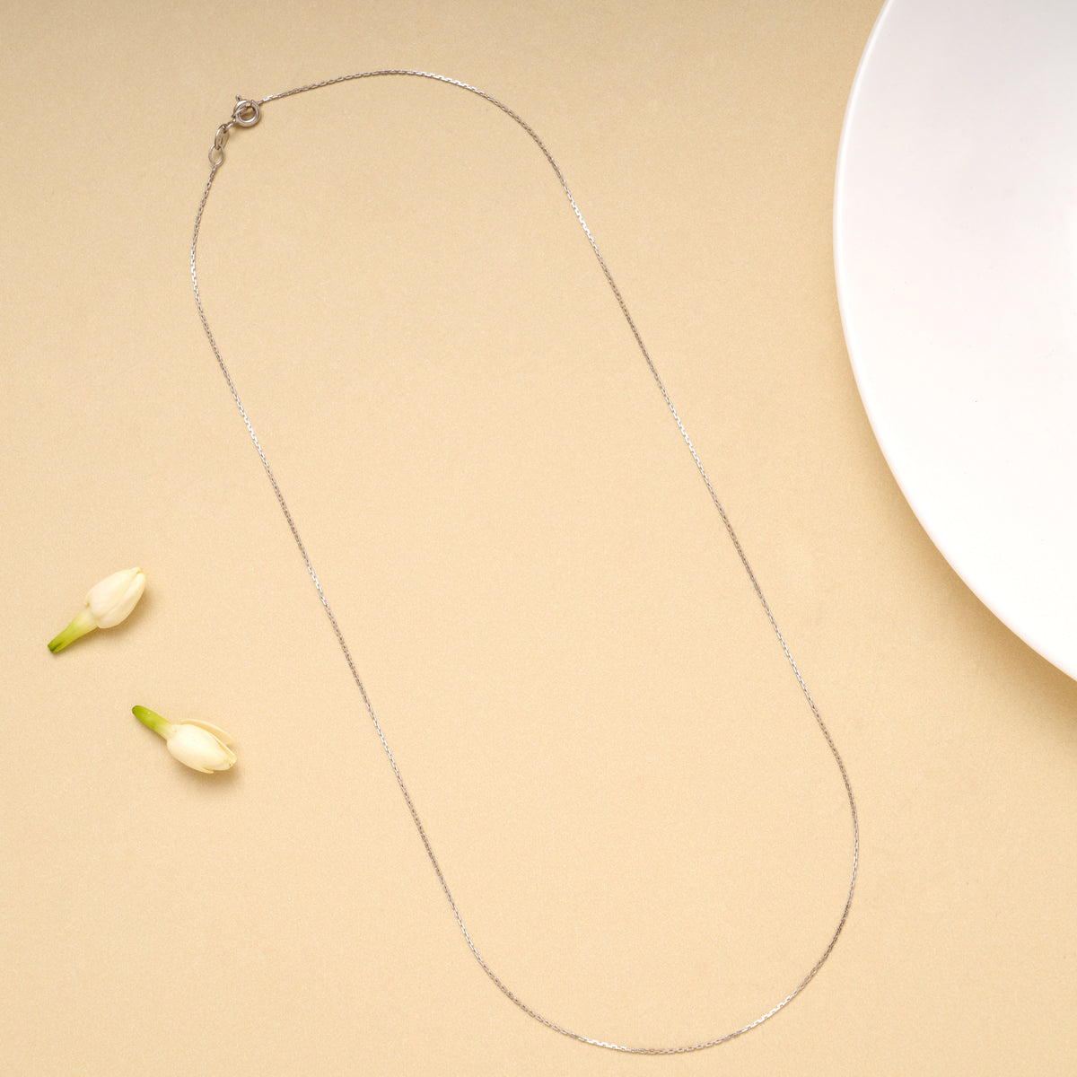 Minimal Slim Box Design Silver Chain