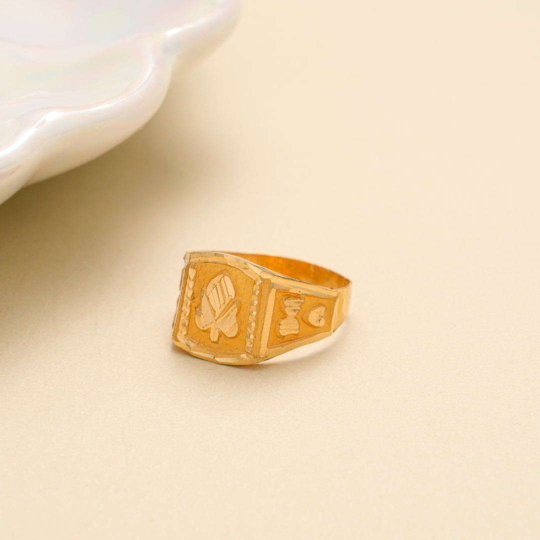 Vintage Flower Bud Engraved Gold Ring