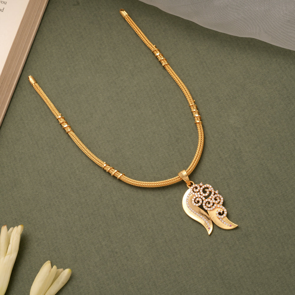 Curved Leaf Design Pendant Golden Necklace