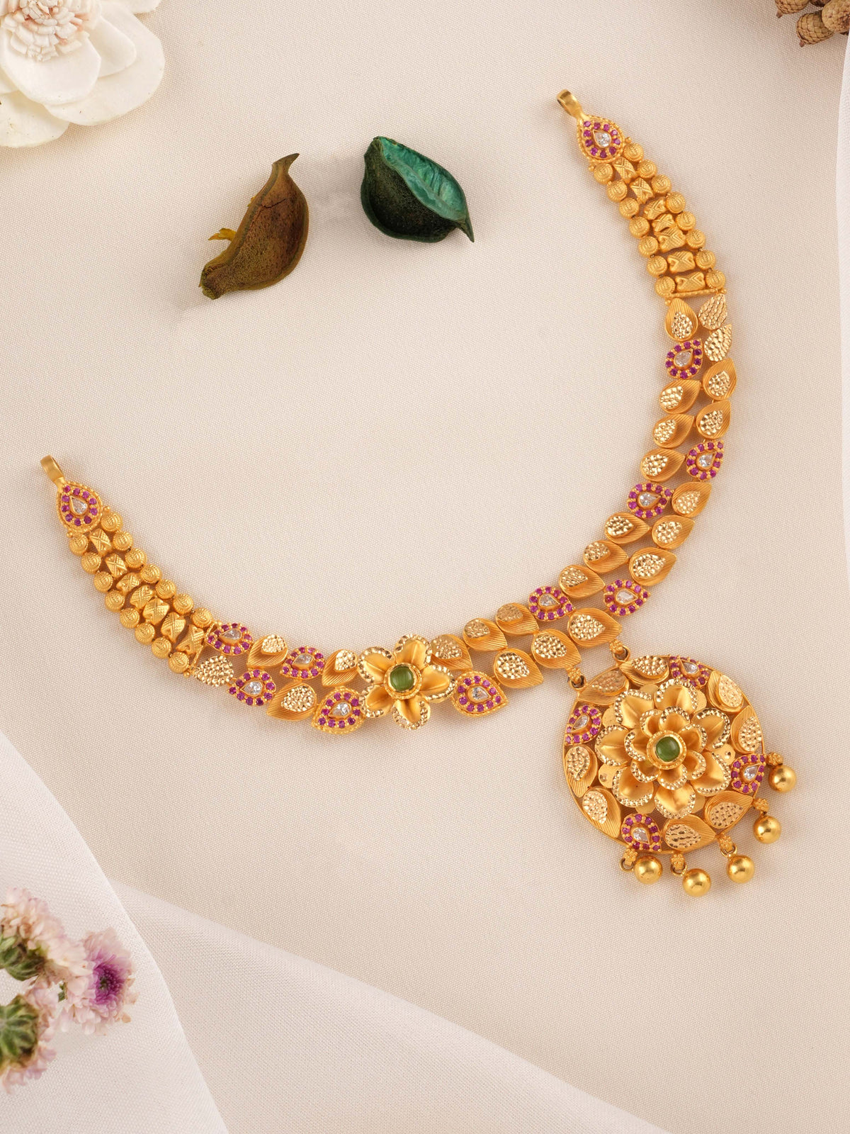 Sacred Flora Heritage Style Gold Necklace Design
