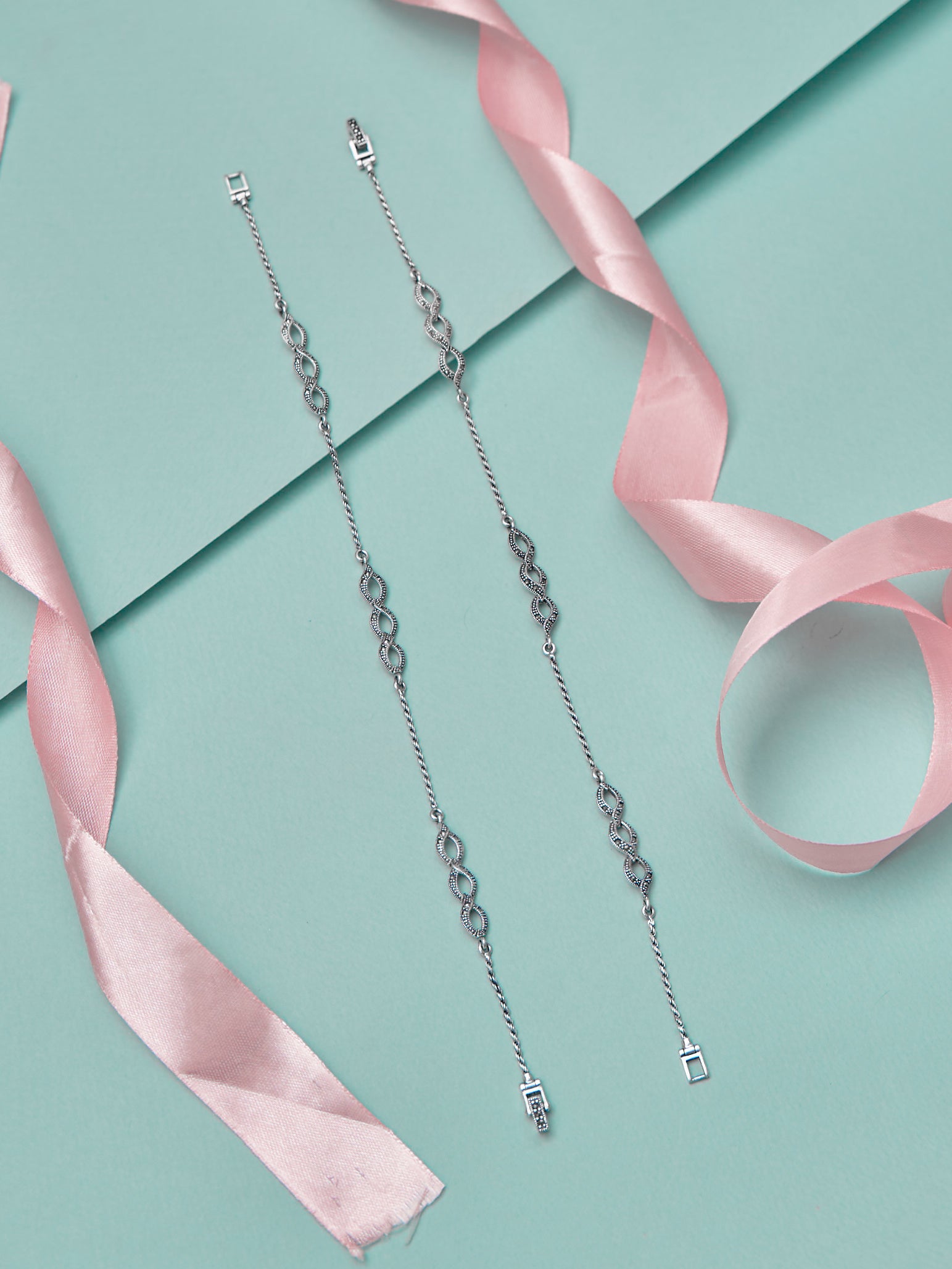 Infinity Twist Fancy Anklet