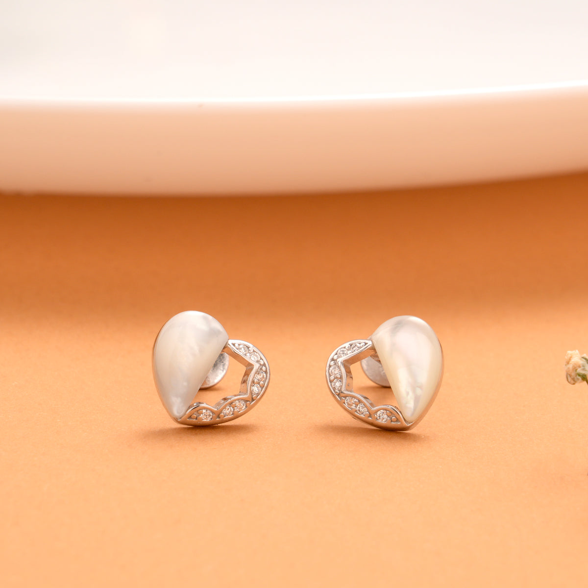 Simple Stone Curve Heart Silver Stud