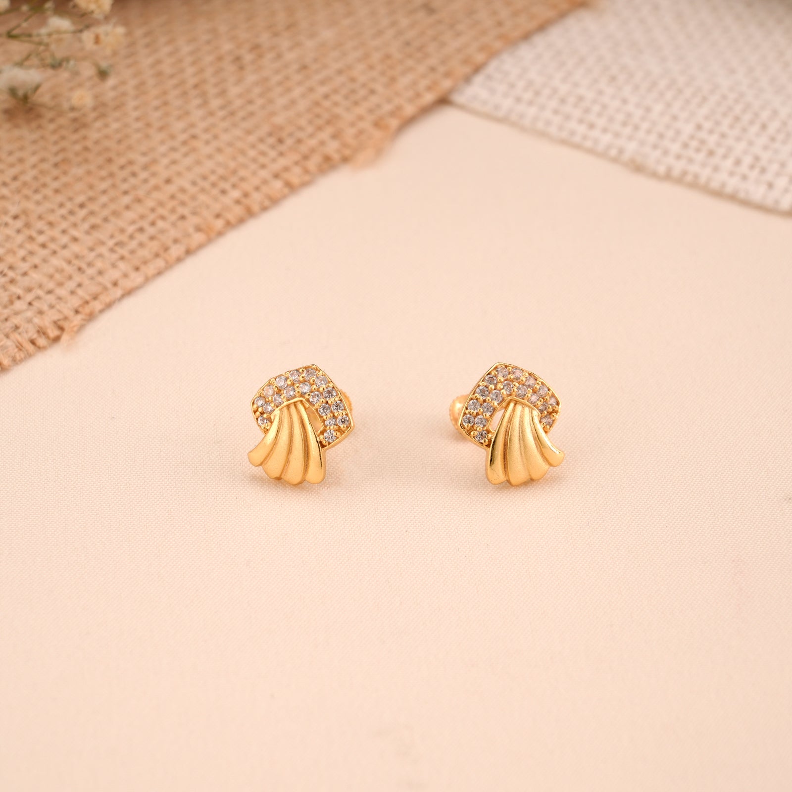 Sea Shell Design Casting Golden Earrings