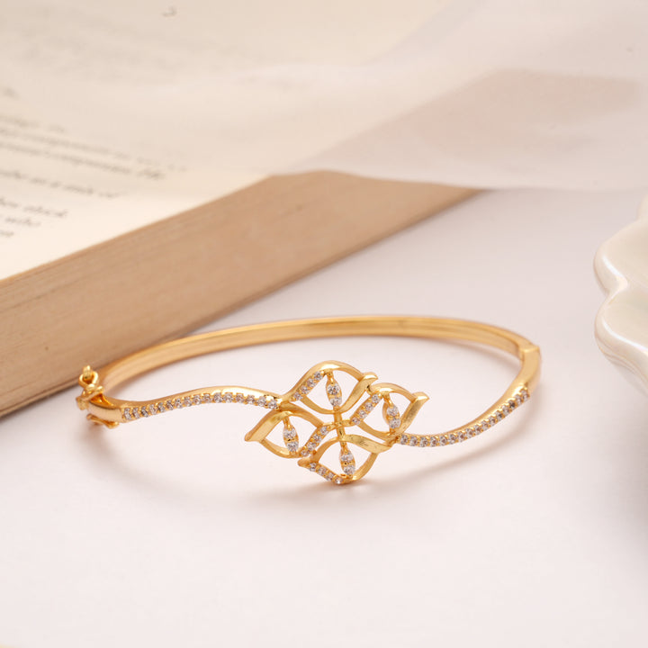 Glittering Leafy Design Golden Kada