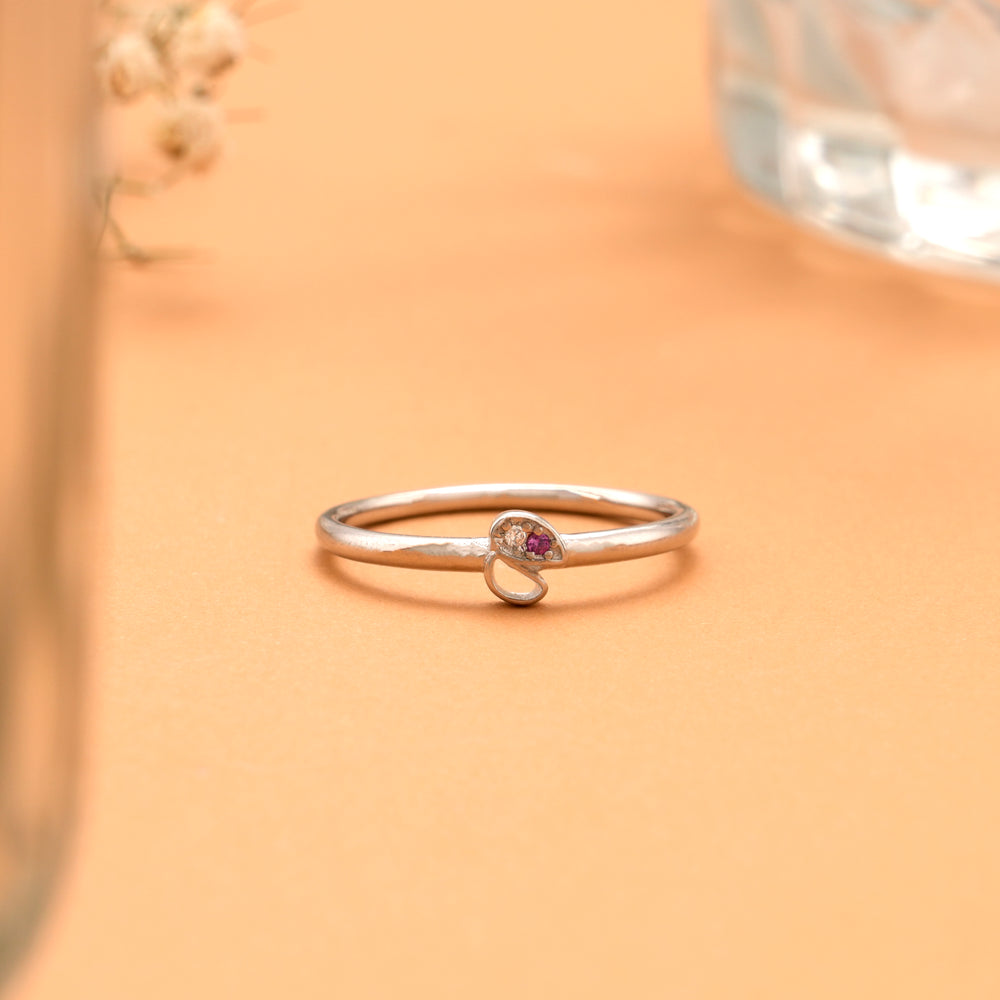 Simple S Pattern with Pink Stone Silver Ring