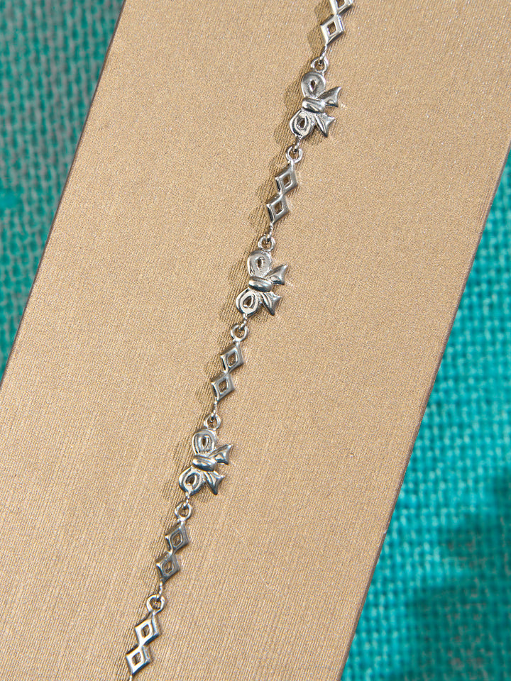 Twinkling Bows Silver Bracelet