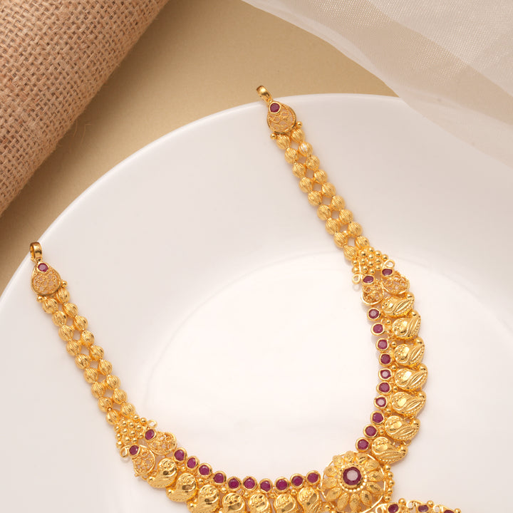 Fancy Mango Design Teardrops Golden Necklace
