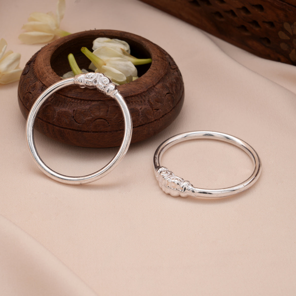 Majestic Elephant Design Silver Baby Bangle