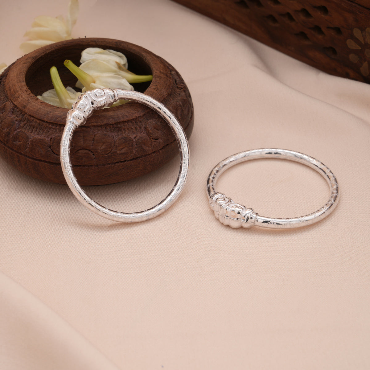 Classic Yazhi Design Silver Baby Bangle