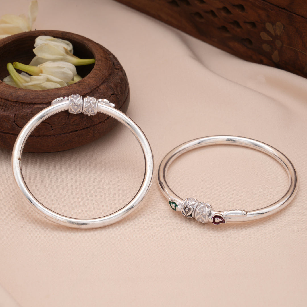 Regal Leaf Design Enamel Silver Baby Bangle