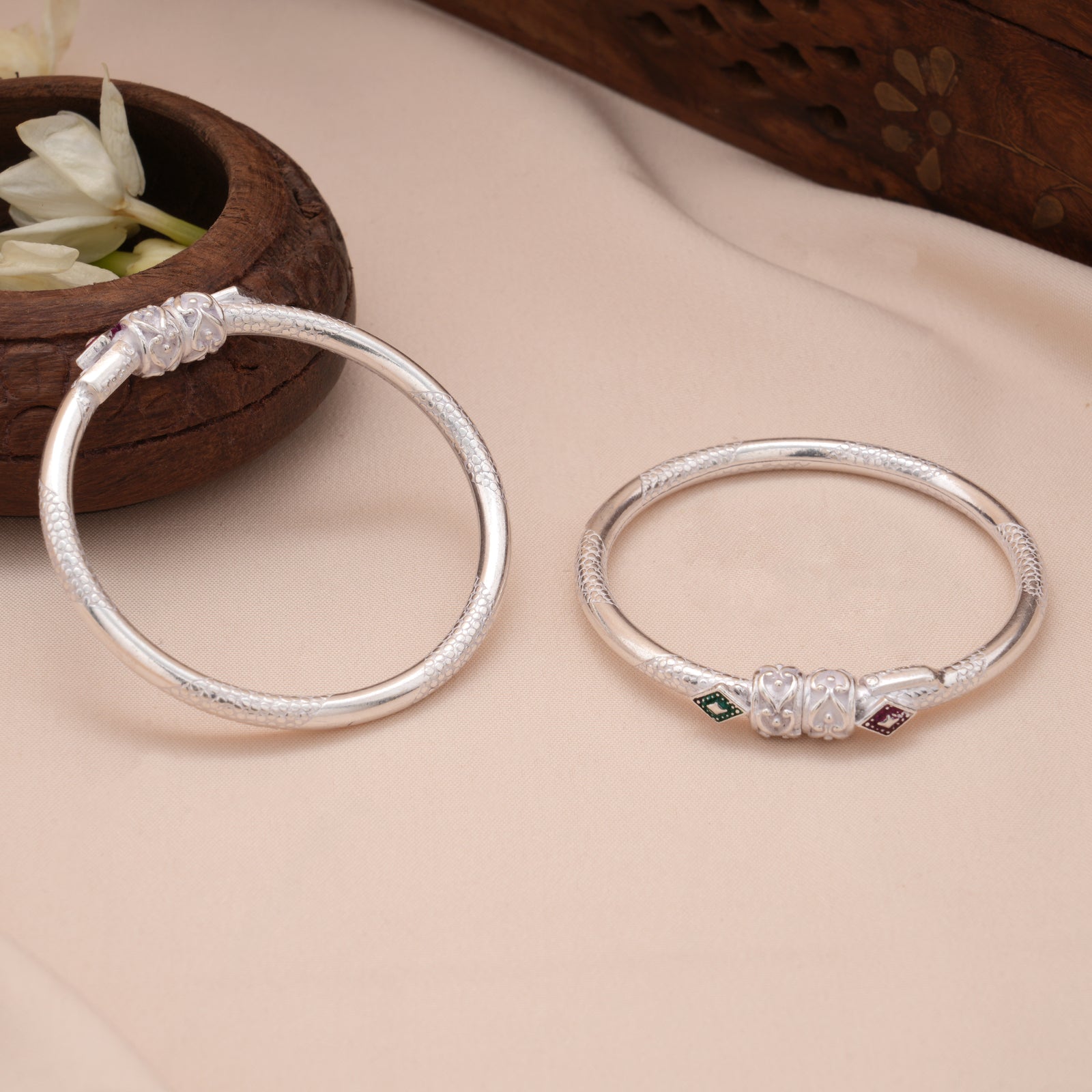 Premium Diamond Design Enamel Silver Baby Bangle