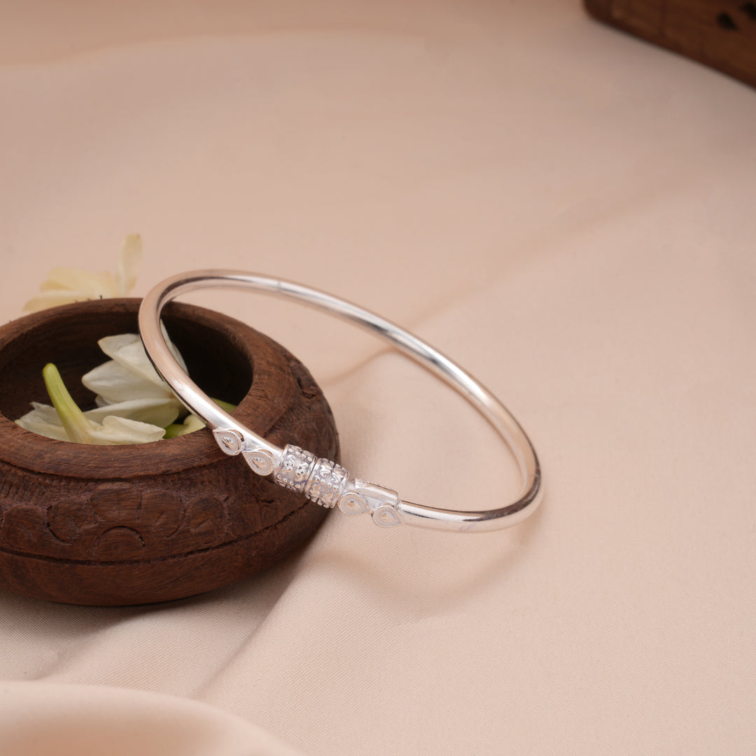 Fancy Tear Drop Design Silver Bangle