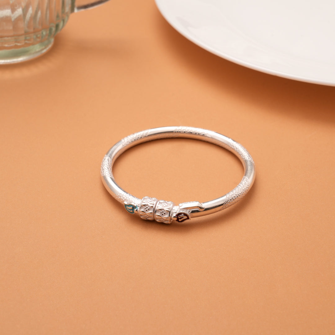 Classic Intricate Floral Design Silver Bangles