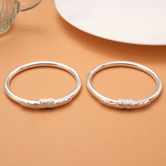 Sleek Intricate Plain Design Silver Bangles