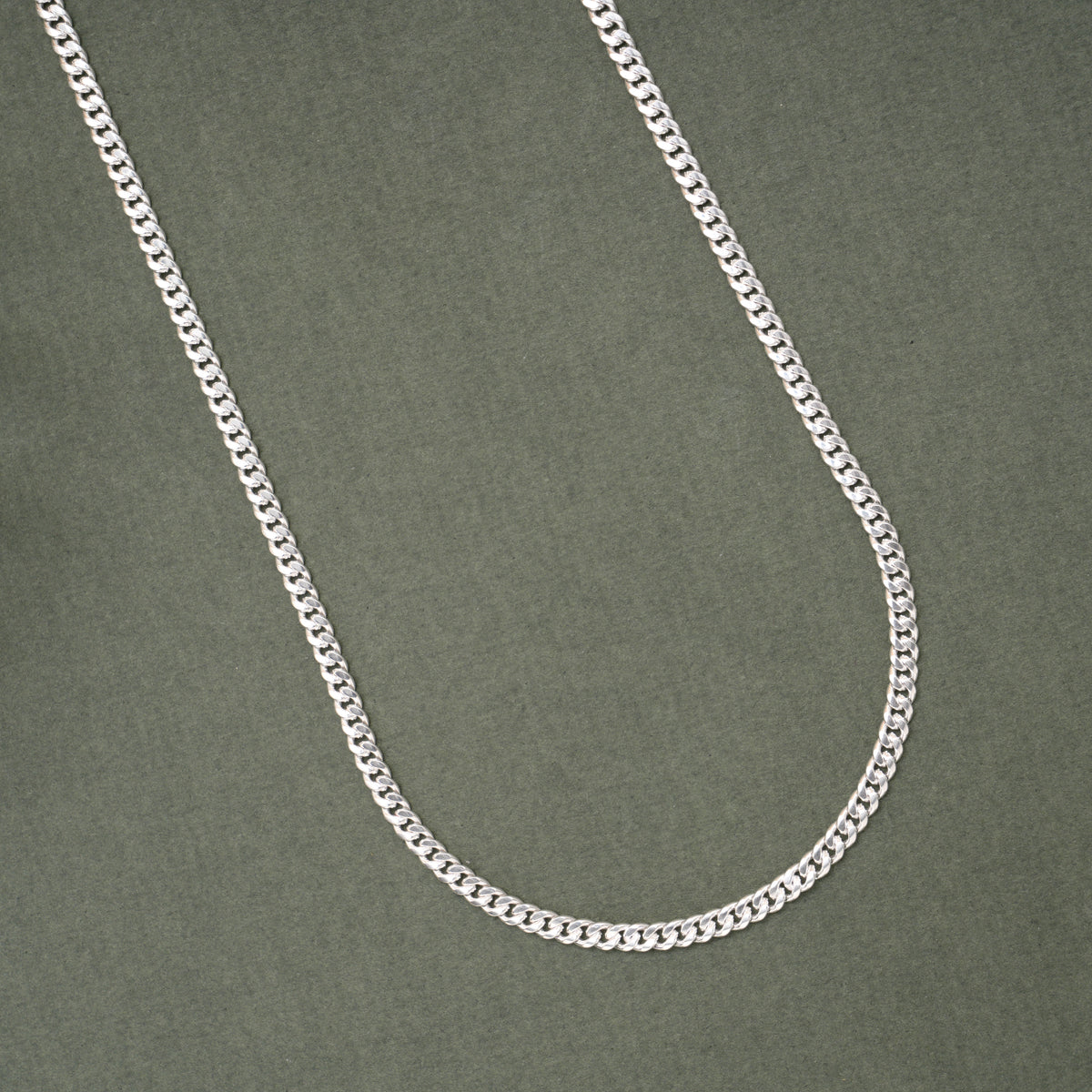 Minimalist Silver Interlocking Link Men’s Chain