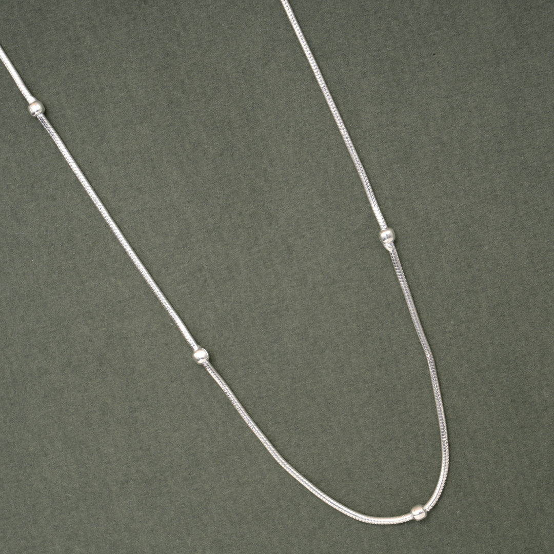 Fancy Ball Smooth Silver Women’s Chain