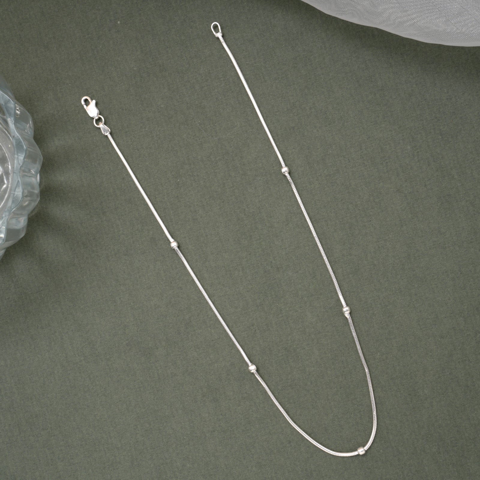 Fancy Ball Smooth Silver Women’s Chain