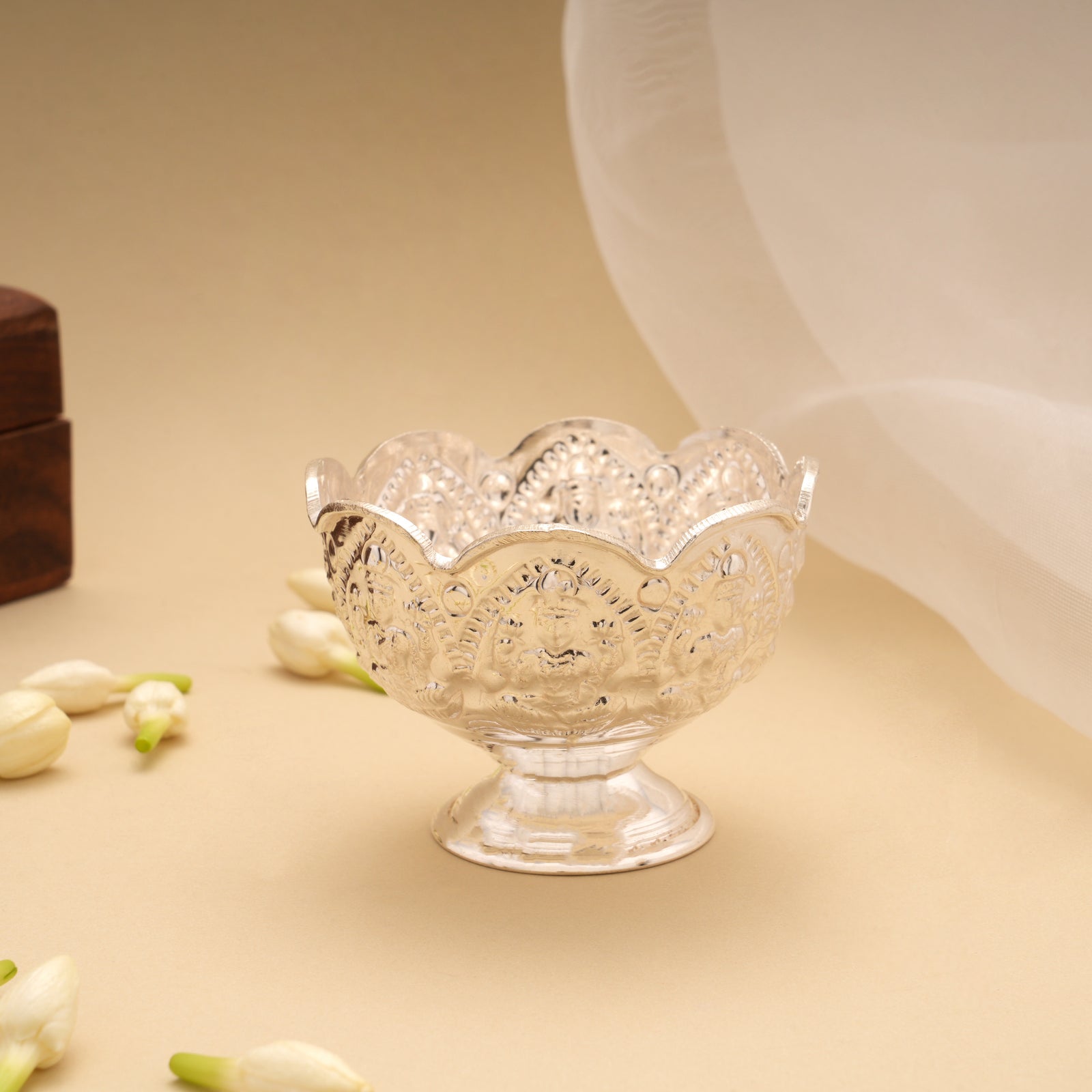 Sacred Lakshmi Lotus Silver Santhana Pela