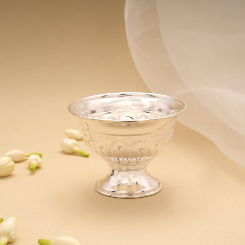 Classic Minimal Design Silver Santhana Pela