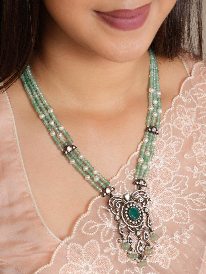 Majestic Victorian Emerald Haram