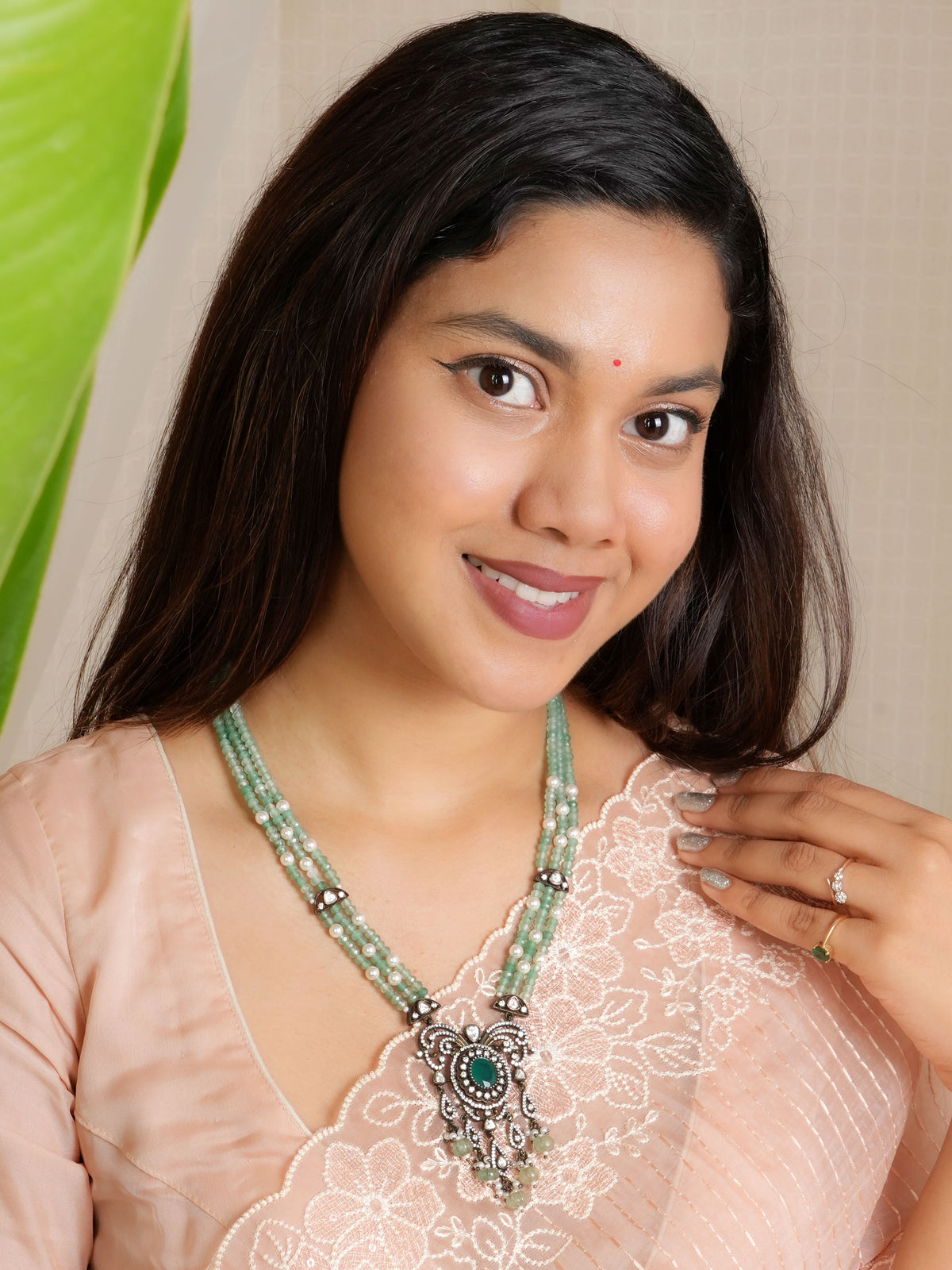 Majestic Victorian Emerald Haram