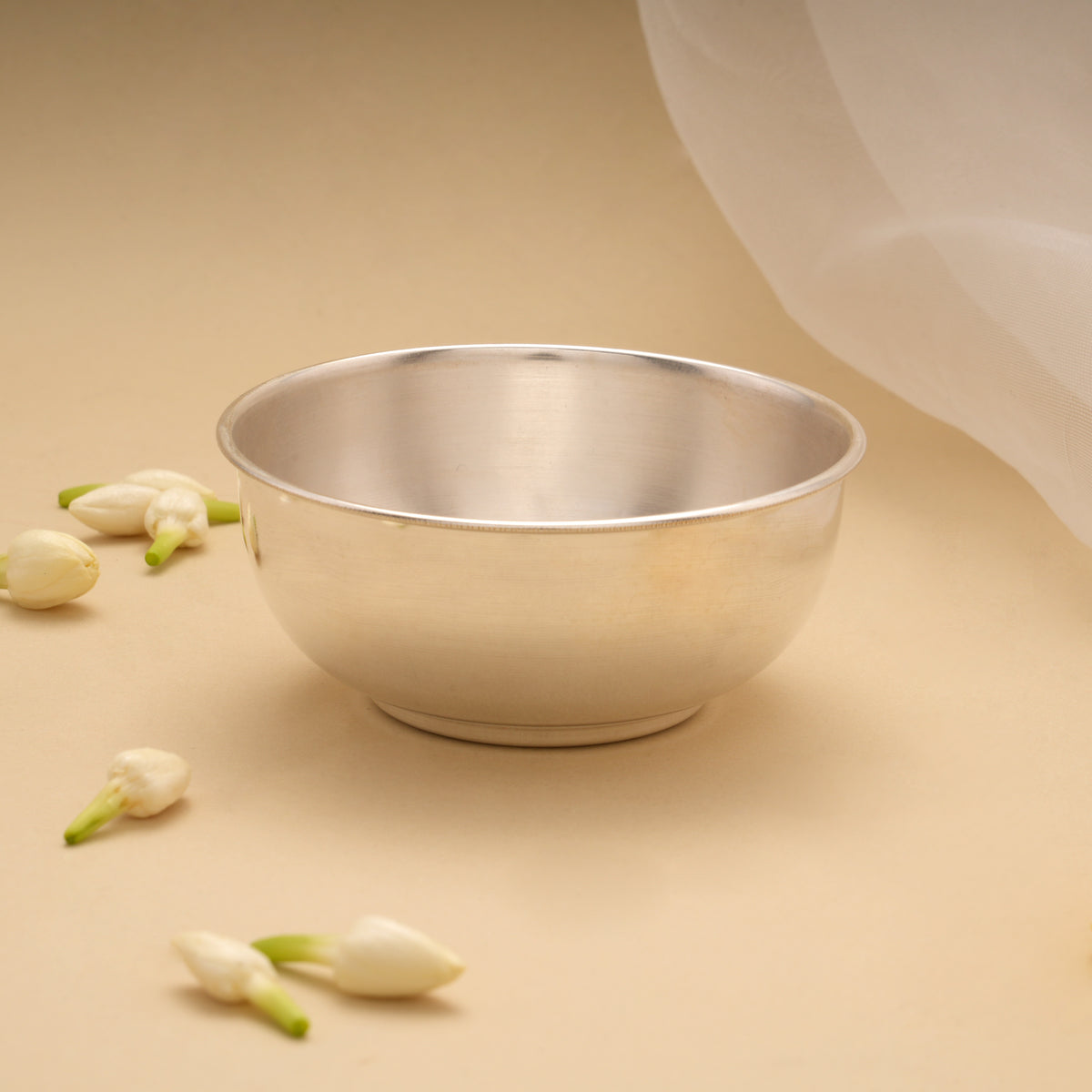 Pretty Design Silver Bowl