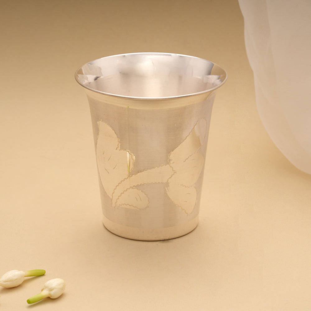 Intricate Smooth Finish Silver Tumbler