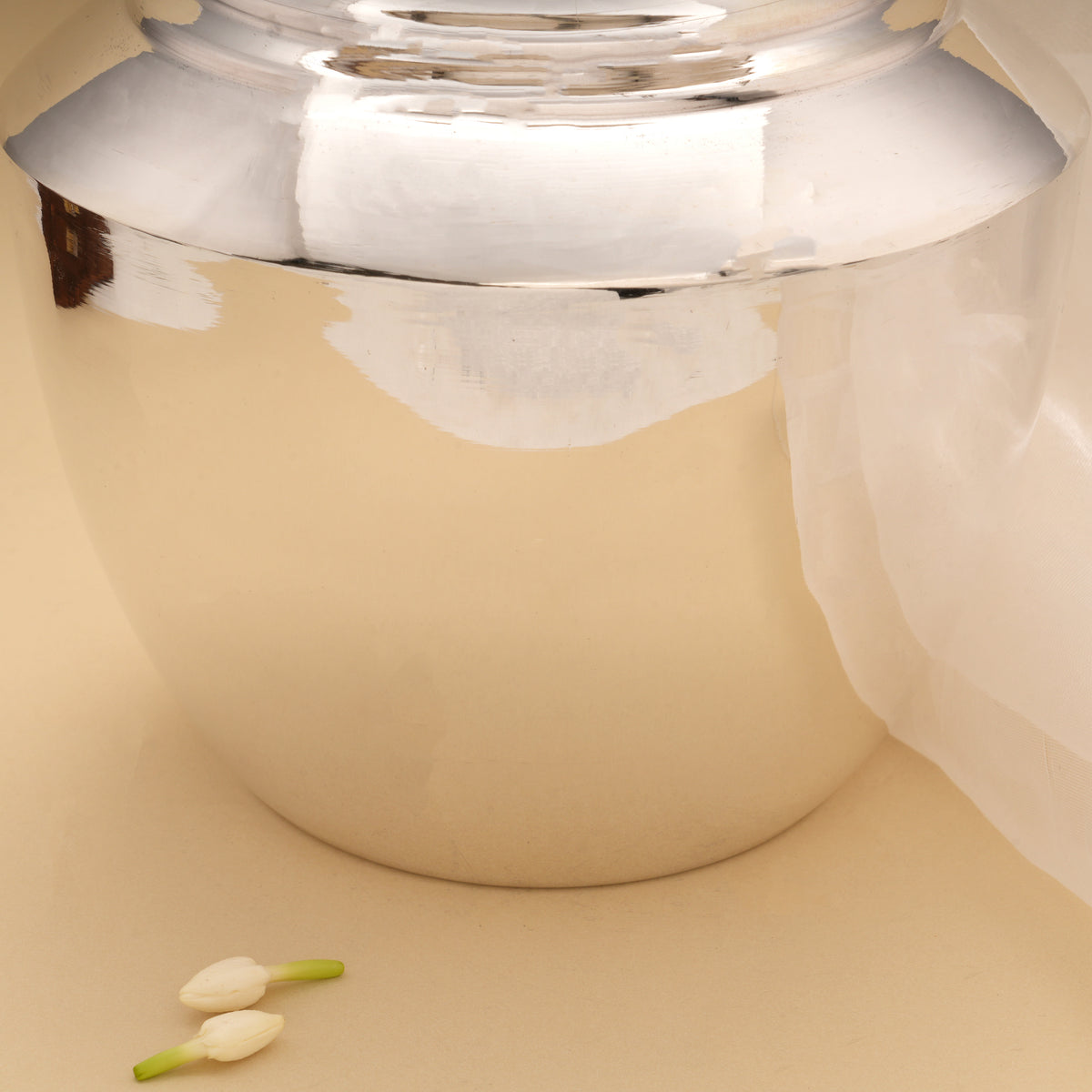 Heritage Smooth Finish Silver Kalasam