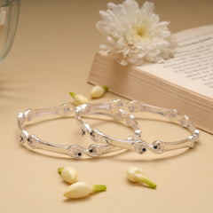 Modern Infinity Heart Design Silver Bangle