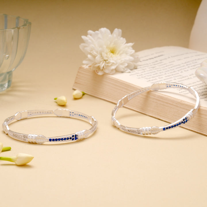 Classic Leaf Pattern Silver Bangle