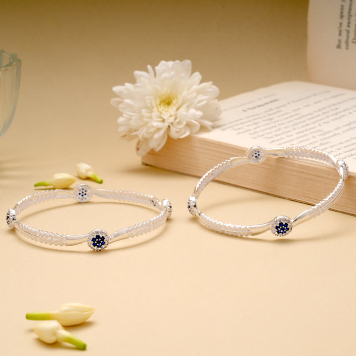 Curved Flower Design Silver Bangle