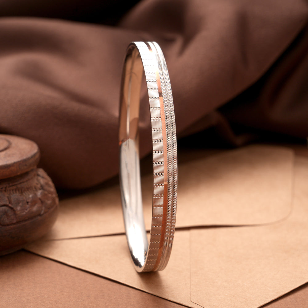 Sleek Pattern Silver Men's Kada