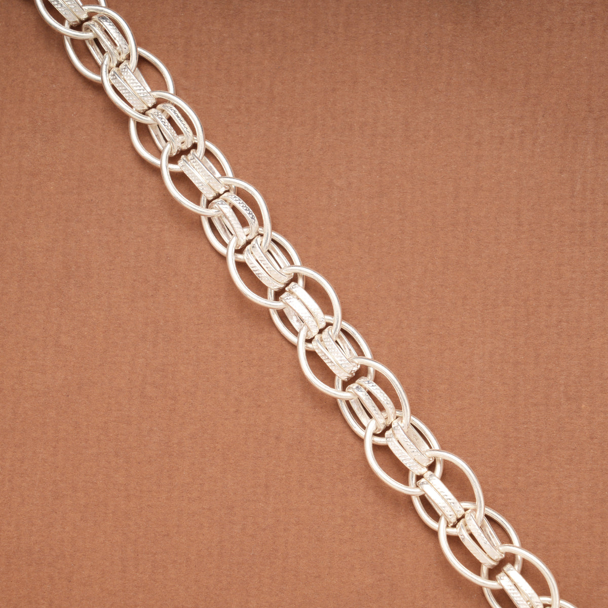 Elegant Oval Link Design Silver Bracelet