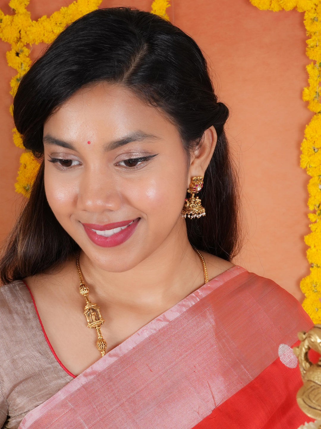 Temple Queen Meenakshi Mugappu Chain