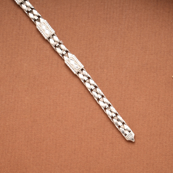Sleek Shell Pattern Silver Men's Bracelet