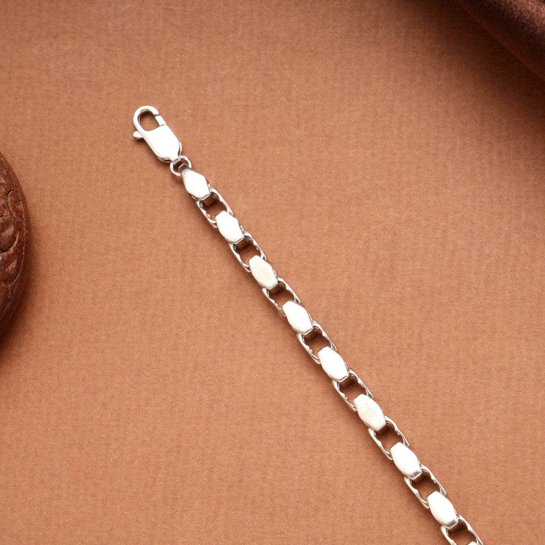 Elegant Flat Box Design Silver Bracelet