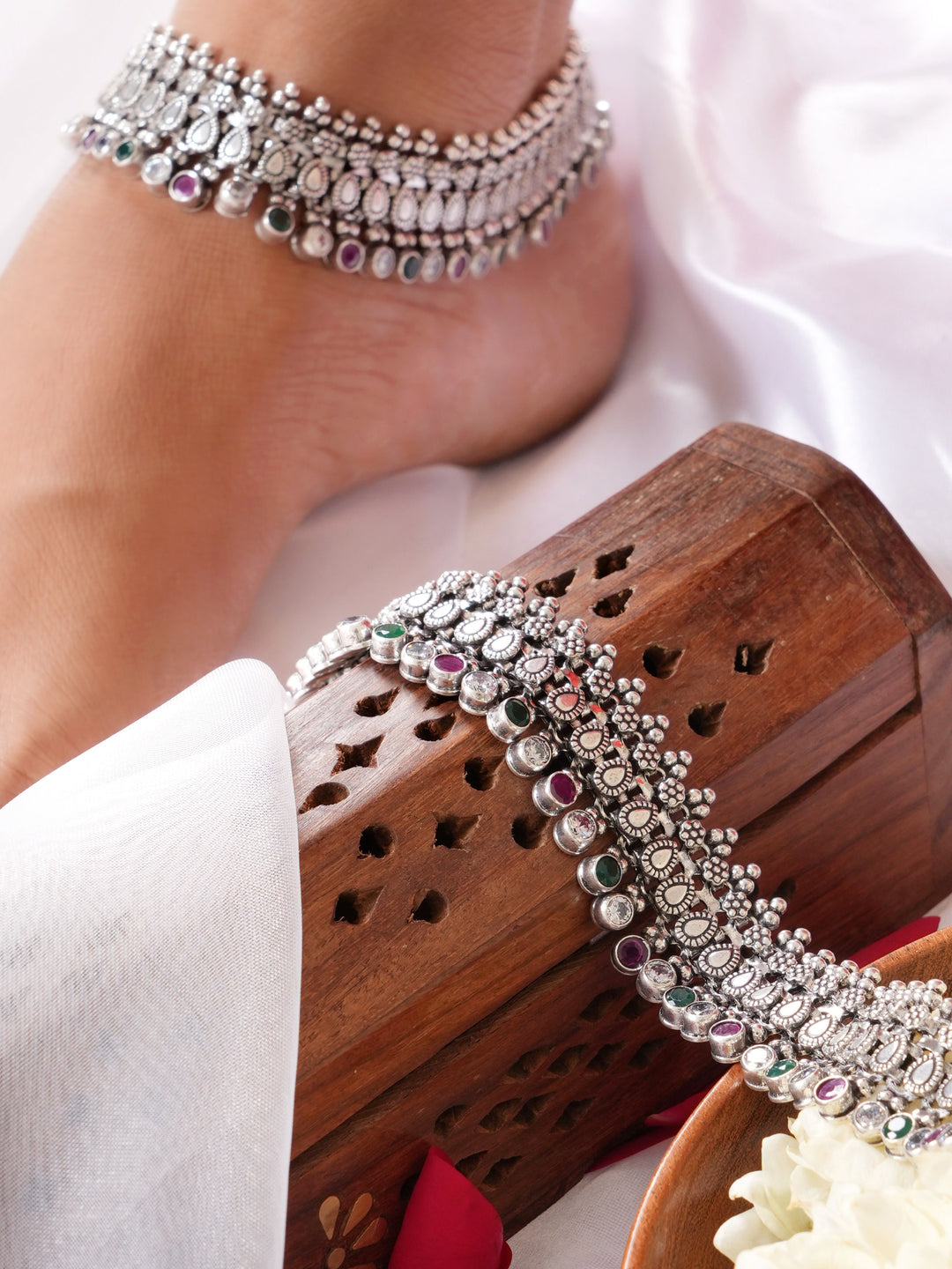 Maharani's Grace Antique Anklet