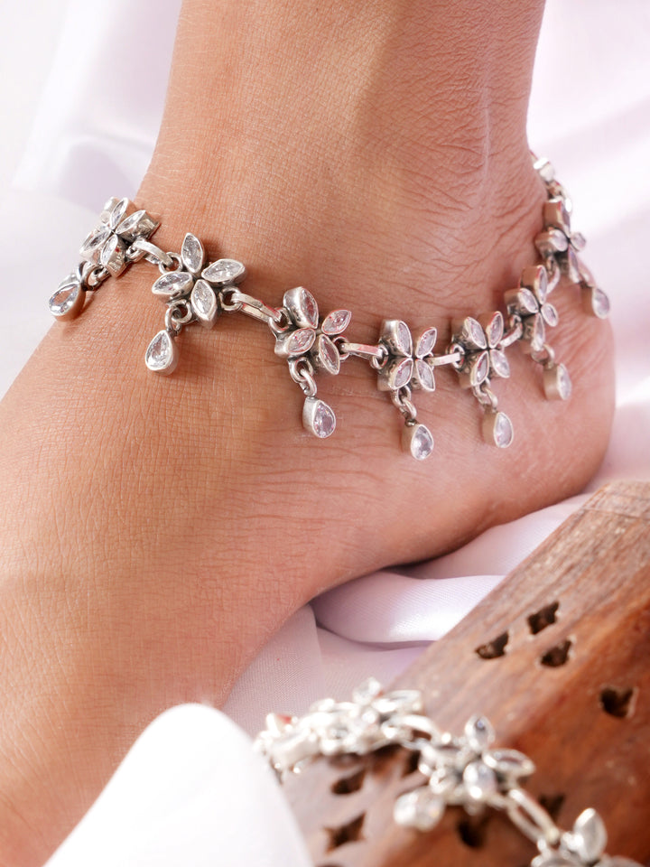 White Whisper Floral Drops Antique Anklet