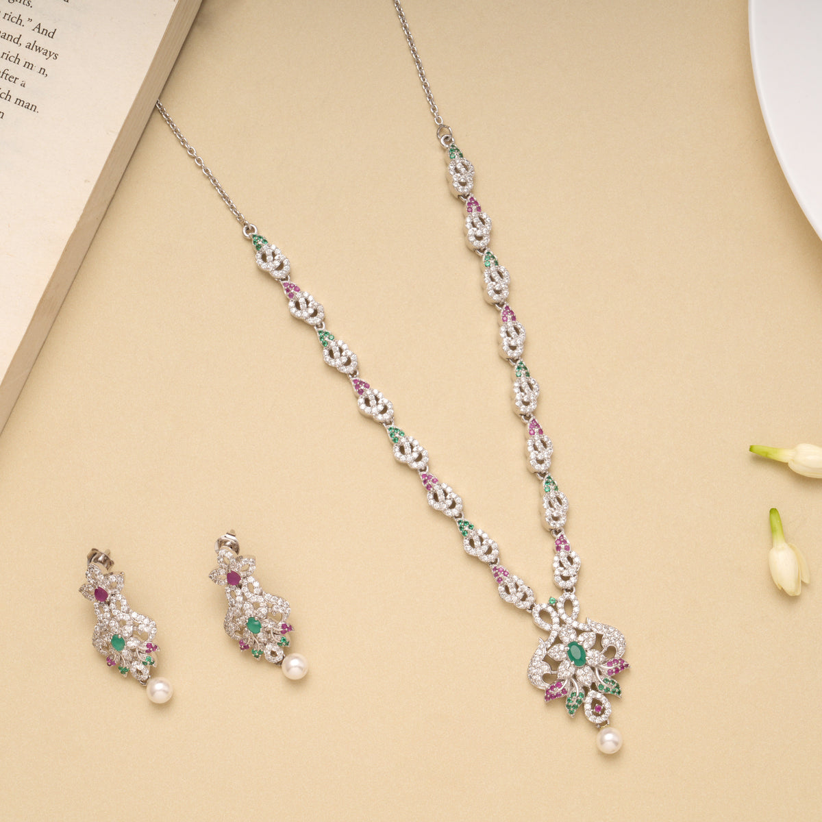 Sparkling Swarovski Floral Emerald Necklace Set