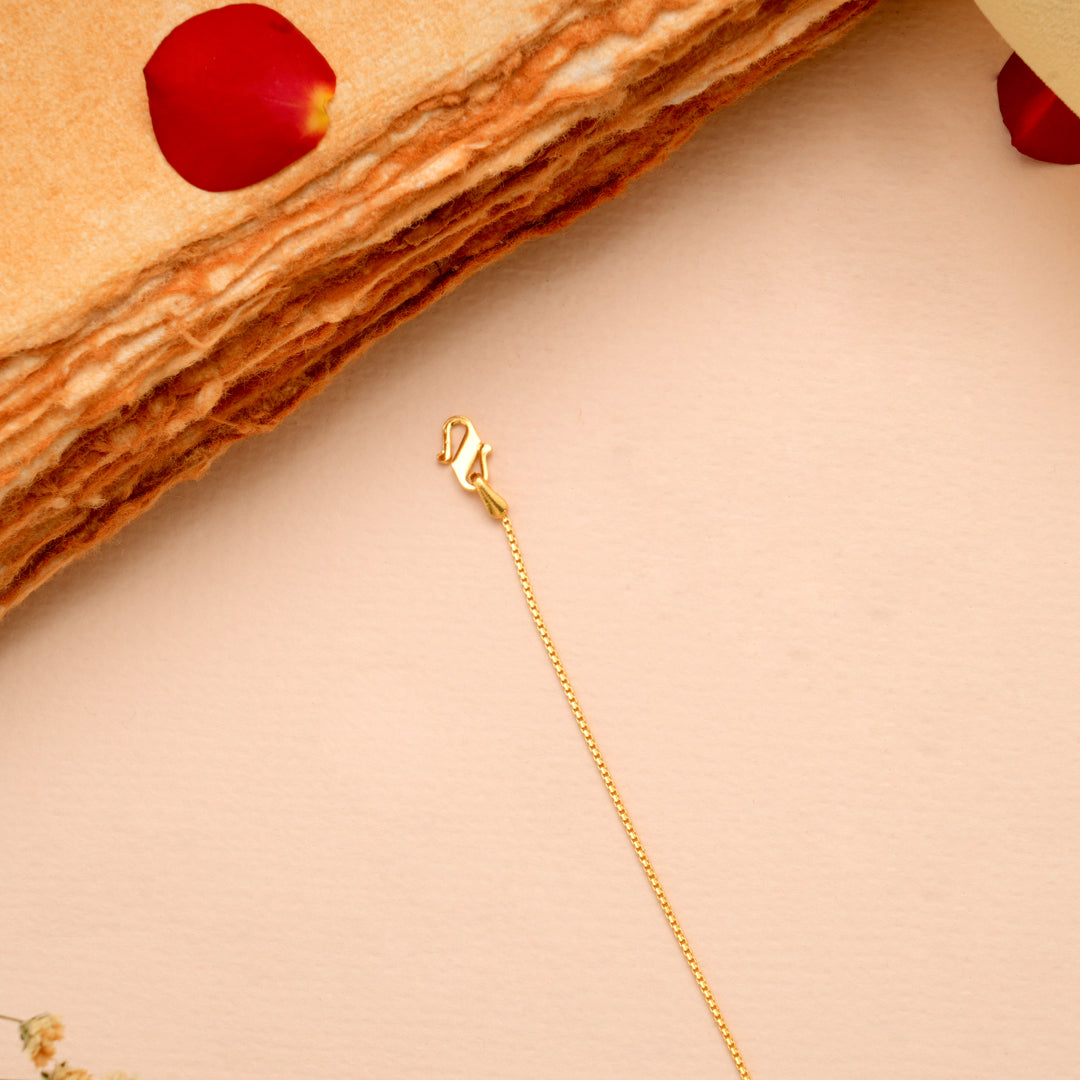 Elegant Center Plate Design Gold Women’s Bracelet