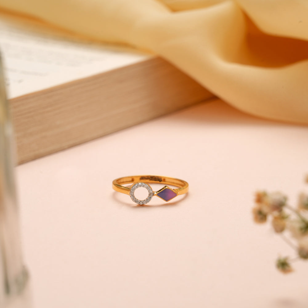 Regal Halo Pattern Gold Ring