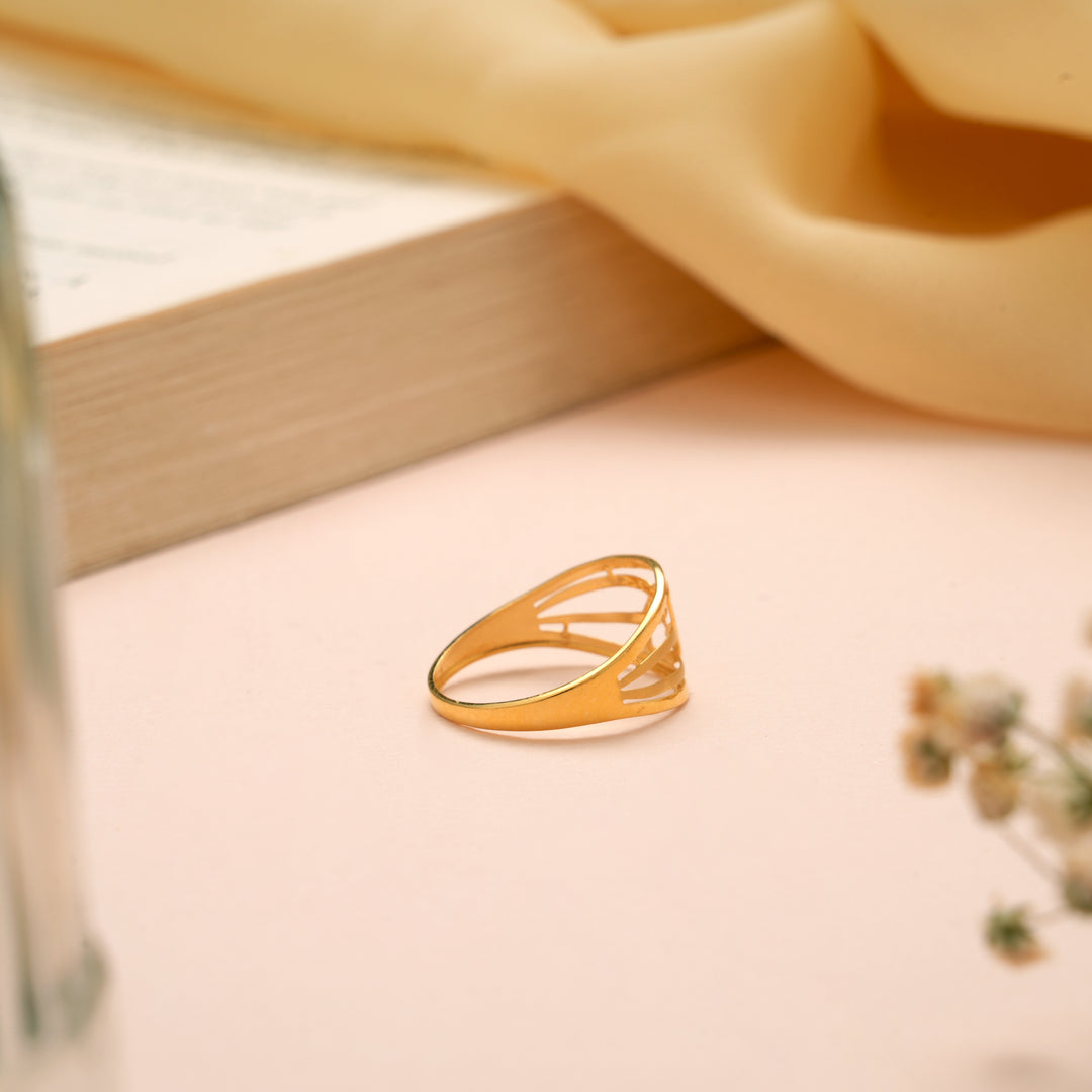 Fancy Tri Leaf Gold Ring