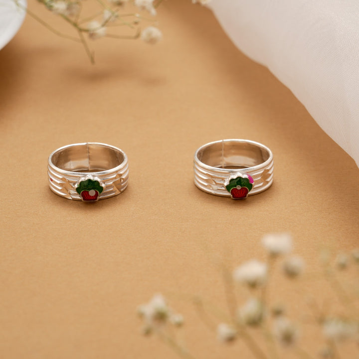 Green & Red Spring Silver Toe Ring