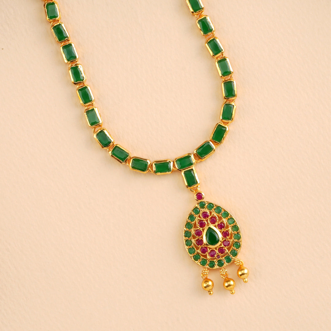 Emerald Oval Stone Layer Necklace