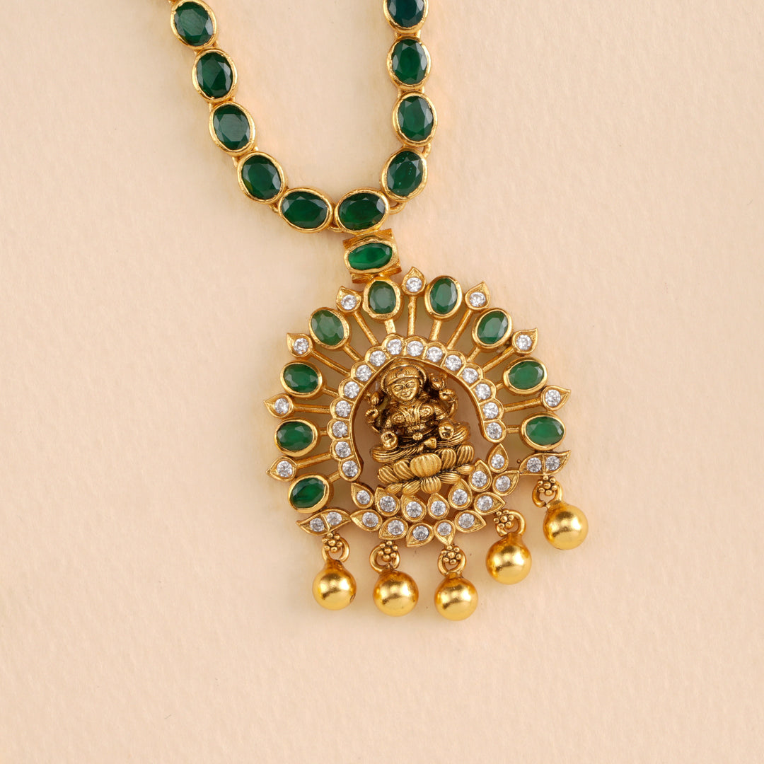Divine Lakshmi Grass Emerald Necklace