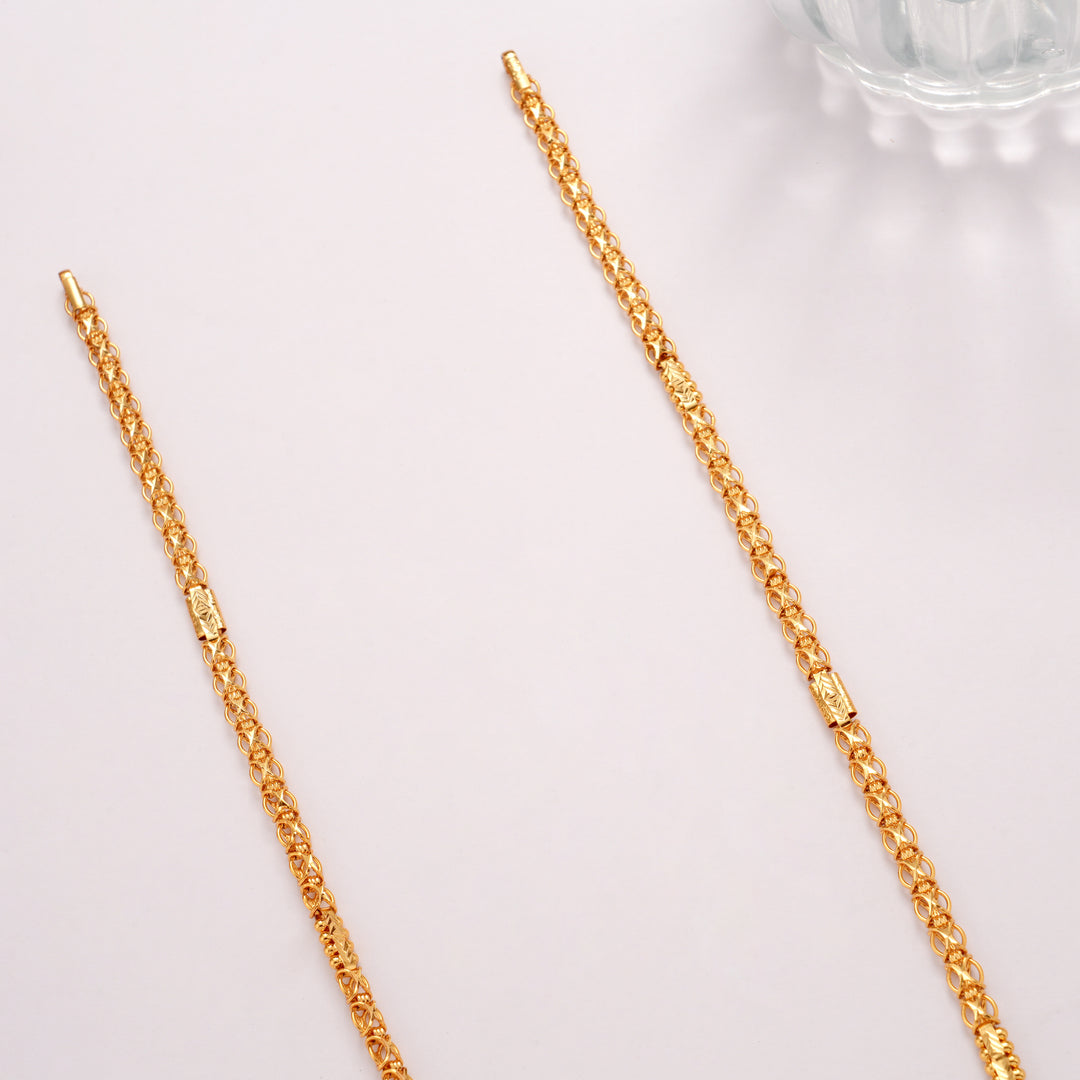 Elegant Lotus Pattern Gold Plated Chain