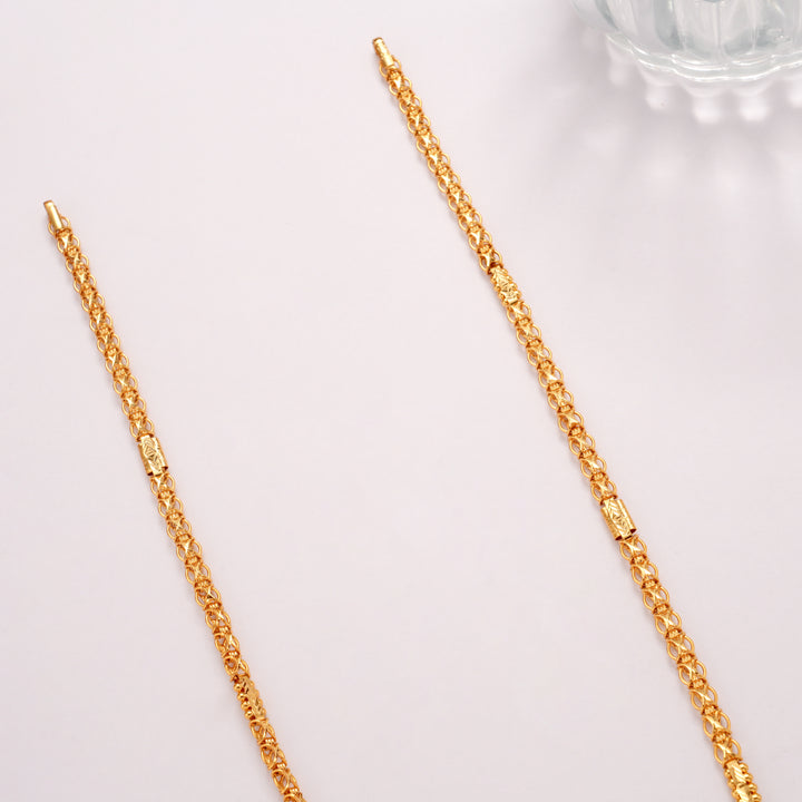 Elegant Lotus Pattern Gold Plated Chain